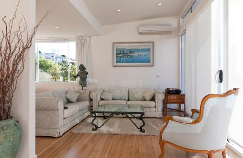 Sandy Bay Villa | 567 Sandy Bay