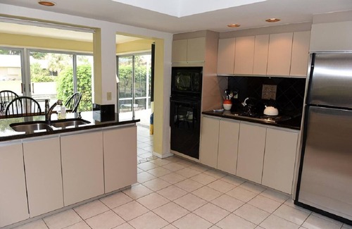 Longboat Key Casa | 581 Yardarm Lane by FGC