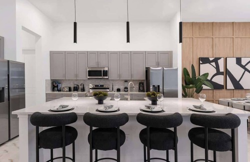 Florida Central Atlantic Coast Casa | 5836-Lakefront Grandeur: 15BR & Themed Suites