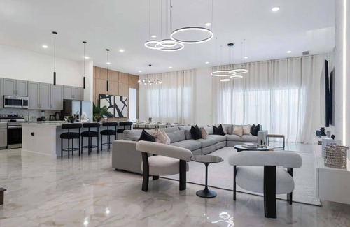 Florida Central Atlantic Coast Casa | 5836-Lakefront Grandeur: 15BR & Themed Suites