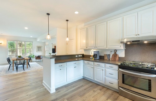 Windsor Casa | 5bd/4ba w/ Poolside Guest House - near Healdsburg