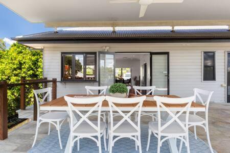 Carina Casa | 5BDR Ultimate Family Retreat Pool Toys Galore