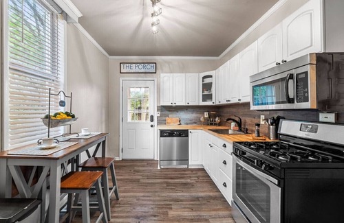 Pittsburgh Casa | 5BDRM Mt. Washington Beauty