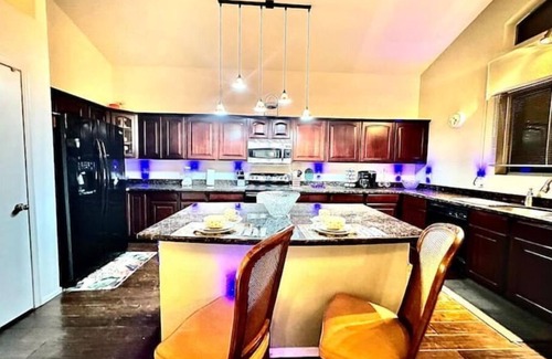 Rancho El Mirage Casa | 5BR/3.5BA w/2 Master Suites/Pool