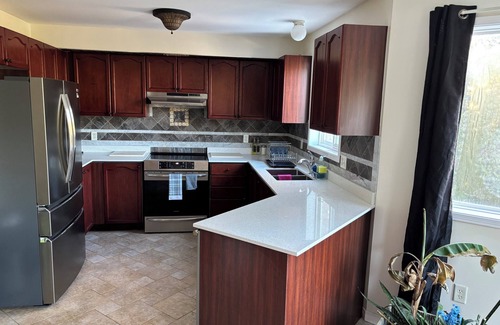 Springwater Casa | 5br 3.5bth home w Free Parkings+Ensuite laundry Barrie,ON