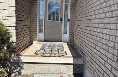Springwater Casa | 5br 3.5bth home w Free Parkings+Ensuite laundry Barrie,ON
