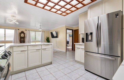 Ewa Casa | Ewa Beach Family Home - 5BR/3BA Near Beach & Golf Courses