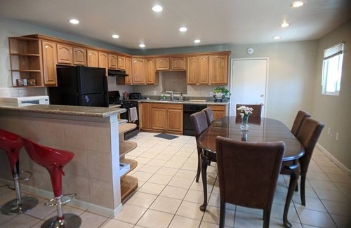 Oakland Casa | 5br / 3ba casa cerca del aeropuerto de Oakland y RaiderStadium