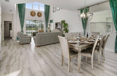 Kissimmee Chalet De Esquí | 5BR Amazing Cozy House with Private Pool and Jacuzzi