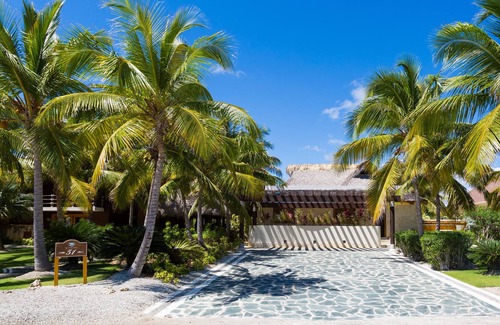 Punta Cana Villa | VILLA DE 5BR BALI-STYLE GOLF FRONT VILLA EN PUNTA ESPADA CON 2 Criadas y 2 COCHES / GOLF CARTS