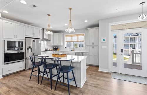 Frankford Casa | 5BR Beauty Near Bethany-Community Pool; Linens