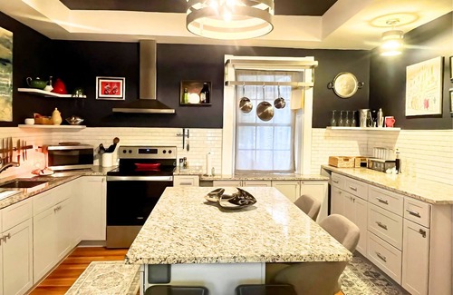 Lancaster Casa | Vive el Glamour de Hollywood! - Casa con Sauna para 12 Personas