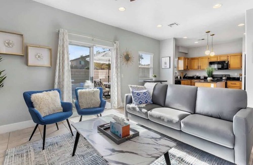 Rhodes Ranch Casa | 5BR Home w/ Hot Tub & Pool Table | Modern Luxury