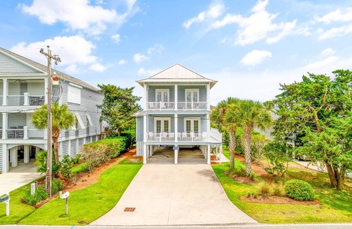 Litchfield by the Sea Casa | 5BR Litchfield Beach, waterfront, family golf wedding vacation. Summer Discounts