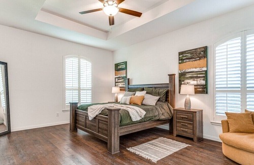 Rowlett Villa | 5Br Lux! Pool, Games & Theater