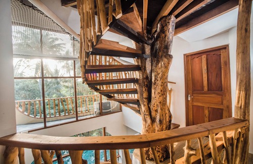 Singakerta Villa | 5BR, ENCIMERAS PRIVADAS en medio del campo de arroz y la naturaleza