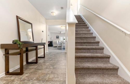 Riverdale Casa | 5BR Oasis with 3 Spa-Like Baths