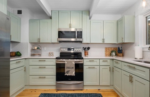 Midtown Ocean City Casa | 5BR OceanView O/D Space/Movies, Pool, Bikes, Gear
