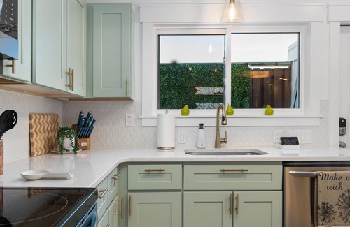 Midtown Ocean City Casa | 5BR OceanView O/D Space/Movies, Pool, Bikes, Gear