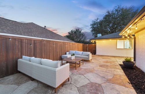 Plano Casa | Oasis en Plano 5HAB Alberca, Patio, 2 Cocinas, Juegos