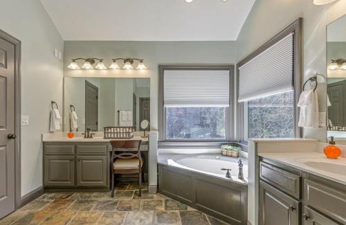 Cartersville Casa | 5BR With Movie & Game Rooms Near LakePoint PBR