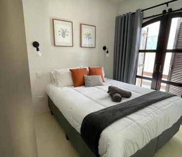 Barra da Lagoa Apartamento | 5min da Orla do Itaguá, Wi-fi, Varandas e Rede