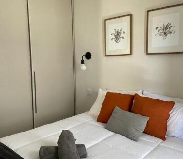 Barra da Lagoa Apartamento | 5min da Orla do Itaguá, Wi-fi, Varandas e Rede