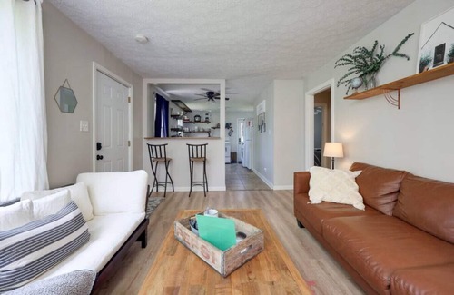 Nashville Casa | 5Mins to Airport*Pet Friendly*Fire pit*Fenced Yard