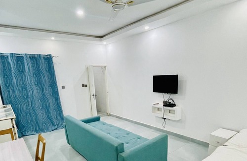 Serrekunda Apartamento | 5minutes drive to the beaches near by an 4minutes drive to senegambia