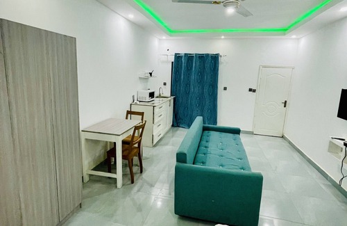 Serrekunda Apartamento | 5minutes drive to the beaches near by an 4minutes drive to senegambia