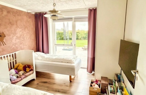 Odense Condominio | 5pers priv entr 3BR TV kitchnette bath-city/nature