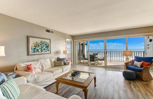 Fernandina Beach Casa | 5th Floor 3 Bed 2 Bath Oceanfront condo sleeps 6 renovated Oceanfront balcony & pool