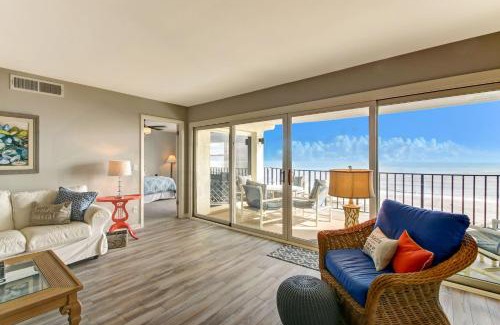 Fernandina Beach Casa | 5th Floor 3 Bed 2 Bath Oceanfront condo sleeps 6 renovated Oceanfront balcony & pool