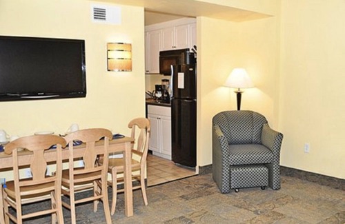 Northeast Virginia Beach Hotel | 20/06 - 27/06 Ocean Key Resort - Virginia Beach