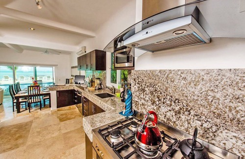 Soliman Bay Villa | 6 Bdrs. Beach Front Luxury Villa in Tulum, Amazing Holidays!