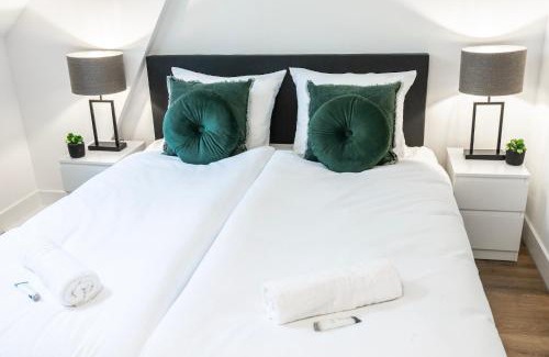 Municipality of Tilburg Apartamento | 6-bed Aircon House Diaz 60m2, Many Bedrooms