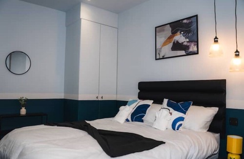 St. Ann's Casa | 6 Bed Comfy Modern Stay London (N15)