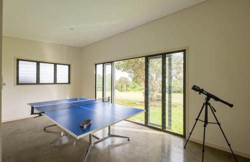 Moggill Casa | 6 Bed Equine Countryside Paradise at Moggill