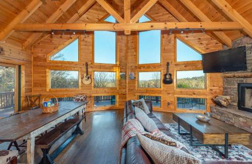Marshall Casa | 6-Bed Family Retreat Hot Tub Game Room Playground