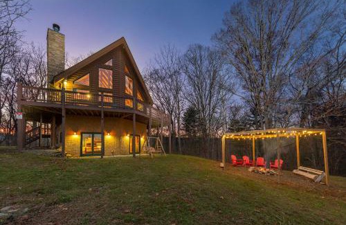 Marshall Casa | 6-Bed Family Retreat Hot Tub Game Room Playground