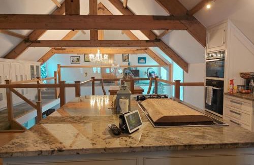 Blaencwm Casa | 6 Bed in Blaencwm oc-t32688