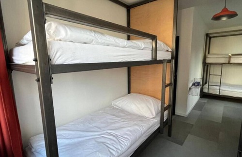 Old Town Cabina | 6 bed room izy stay by Zazi