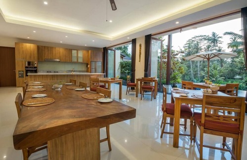 Melayang Villa | Villa Valley de 6 habitaciones con piscina infinita + desayuno + cocina