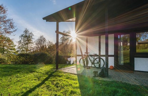 Eifel-Ferienpark Daun Apartamento | Cabaña de 6 camas "Ahorn" - Sporthotel u. Resort Grafenwald - Daun Vulkaneifel