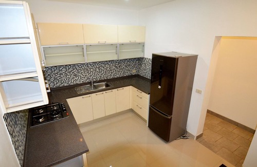 Jomtien Apartamento | Villa de 6 dormitorios con piscina privada a 300m de la playa.