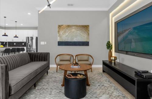 Campbell Casa | 6 Bedroom 5 Bathroom Storey Lake 4371 Rs