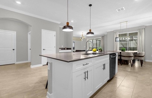 Kissimmee Casa | 6 Bedroom/ 5 Bathroom Storey Lake (4371 RS)