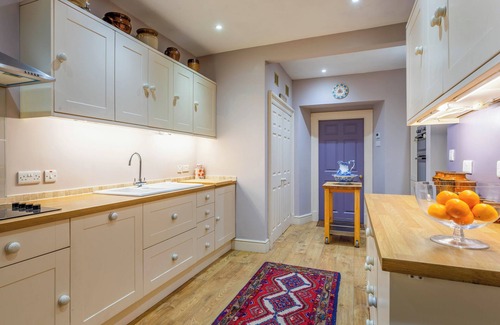 Brodick Cabaña | 6 bedroom accommodation in Brodick
