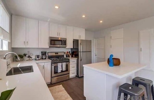 North Pacific Beach Casa | 6 Bedroom Beach Getaway Walk to Law Street Beach