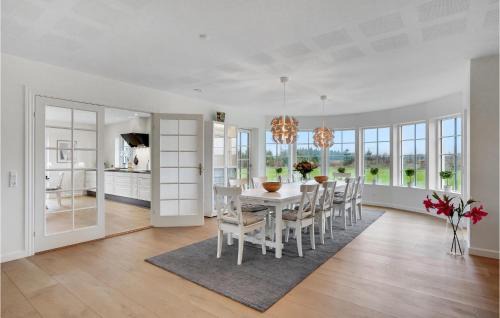 Billund Municipality Casa | 6 Bedroom Cozy Home In Grindsted